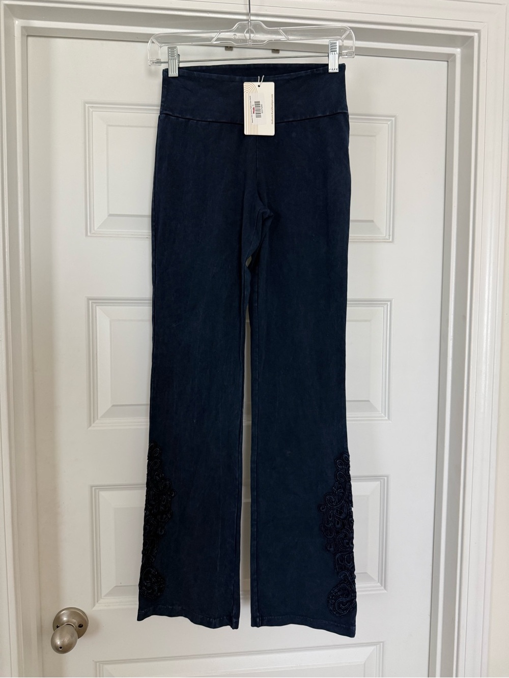 Boot-Cut Embroidered Hem Pants in Dark Navy